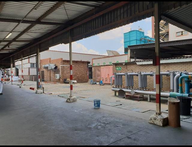 13,000M² WAREHOUSE TO LET IN ROODEKOP